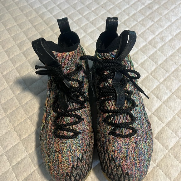 Nike shoes - Picture 4 of 7